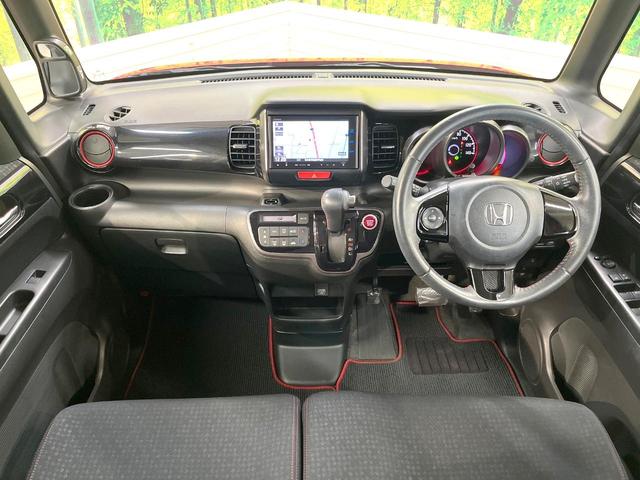 N-BOXカスタム 2トーンカラースタイル G・Lパッケージ 両側電動ドア 純正SDナビ バックカメラ 衝突被害軽減システム 禁煙車 スマートキー HIDヘッド オートライト オートエアコン 純正14インチアルミ Bluetooth CD DVD再生 フルセグ(2枚目)