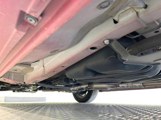 N-BOXカスタム 2トーンカラースタイル G・Lパッケージ 両側電動ドア 純正SDナビ バックカメラ 衝突被害軽減システム 禁煙車 スマートキー HIDヘッド オートライト オートエアコン 純正14インチアルミ Bluetooth CD DVD再生 フルセグ(22枚目)