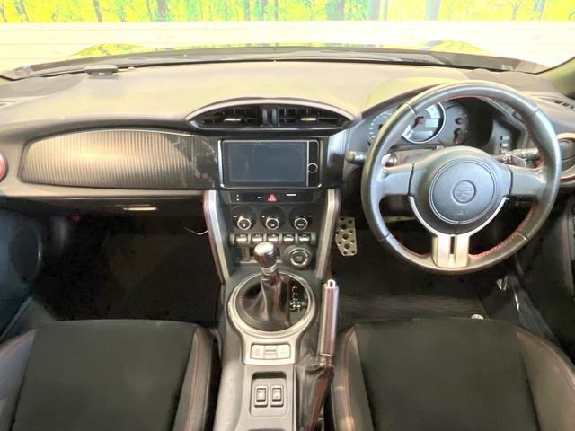８６ ＧＴリミテッド　純正ナビ　バックカメラ　禁煙車　スマートキー　ＨＩＤヘッド　ＥＴＣ　オートライト　デュアルエアコン　Ｂｌｕｅｔｏｏｔｈ接続　オートエアコン　電動格納ミラー　パドルシフト　専用スポーツシート（2枚目）