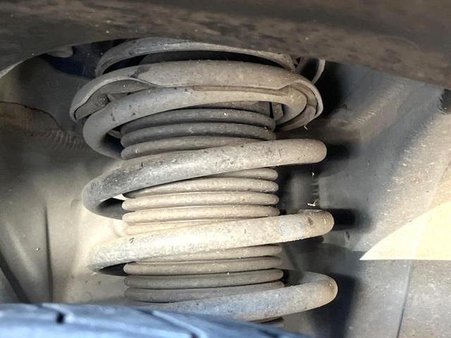 ８６ ＧＴリミテッド　純正ナビ　バックカメラ　禁煙車　スマートキー　ＨＩＤヘッド　ＥＴＣ　オートライト　デュアルエアコン　Ｂｌｕｅｔｏｏｔｈ接続　オートエアコン　電動格納ミラー　パドルシフト　専用スポーツシート（21枚目）