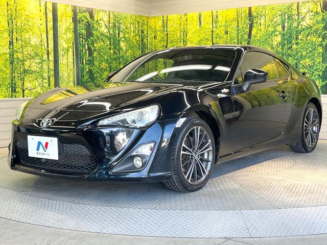 ８６ ＧＴリミテッド　純正ナビ　バックカメラ　禁煙車　スマートキー　ＨＩＤヘッド　ＥＴＣ　オートライト　デュアルエアコン　Ｂｌｕｅｔｏｏｔｈ接続　オートエアコン　電動格納ミラー　パドルシフト　専用スポーツシート（26枚目）