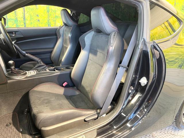 ８６ ＧＴリミテッド　純正ナビ　バックカメラ　禁煙車　スマートキー　ＨＩＤヘッド　ＥＴＣ　オートライト　デュアルエアコン　Ｂｌｕｅｔｏｏｔｈ接続　オートエアコン　電動格納ミラー　パドルシフト　専用スポーツシート（48枚目）