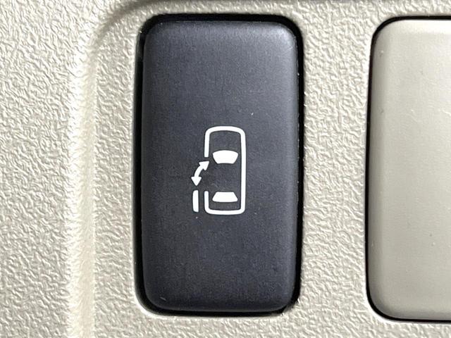 タント X 電動スライドドア 禁煙車 スマートキー CD AUX 電動格納ミラー アームレスト ヘッドライトレベライザー パワーウィンドウ パワーステアリング ヘッドライトレベライザー CD/DVD再生(3枚目)