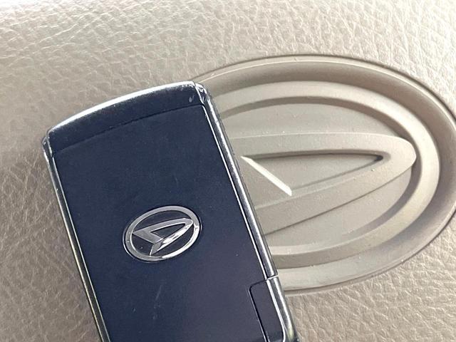 タント X 電動スライドドア 禁煙車 スマートキー CD AUX 電動格納ミラー アームレスト ヘッドライトレベライザー パワーウィンドウ パワーステアリング ヘッドライトレベライザー CD/DVD再生(30枚目)