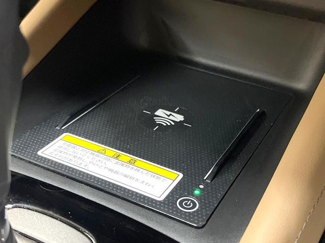 フィット ｅ：ＨＥＶリュクス　全周囲カメラ　衝突被害軽減システム　レーダークルーズ　禁煙車　レザーシート　コーナーセンサー　スマートキー　ＬＥＤヘッド　ＥＴＣ２．０　オートハイビーム　車線逸脱警報　オートライト　オートエアコン（44枚目）