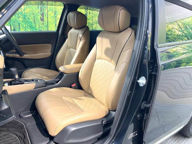 フィット ｅ：ＨＥＶリュクス　全周囲カメラ　衝突被害軽減システム　レーダークルーズ　禁煙車　レザーシート　コーナーセンサー　スマートキー　ＬＥＤヘッド　ＥＴＣ２．０　オートハイビーム　車線逸脱警報　オートライト　オートエアコン（53枚目）