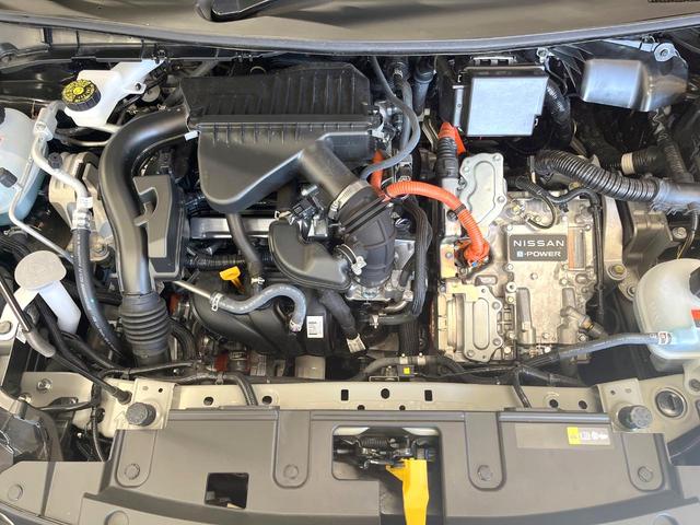 ノート X 全周囲カメラ 衝突被害軽減システム 禁煙車 ドラレコ コーナーセンサー スマートキー LEDヘッド ビルトインETC オートハイビーム オートライト オートエアコン Bluetooth フルセグ(18枚目)