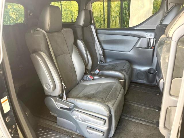 アルファード 2.5S タイプゴールド サンルーフ モデリスタエアロ 両側電動ドア 純正9型ディスプレイオーディオ 後席モニター バックカメラ 衝突軽減装置 100V電源 レーダークルーズ 電動リアゲート LEDヘッド ビルトインETC(9枚目)