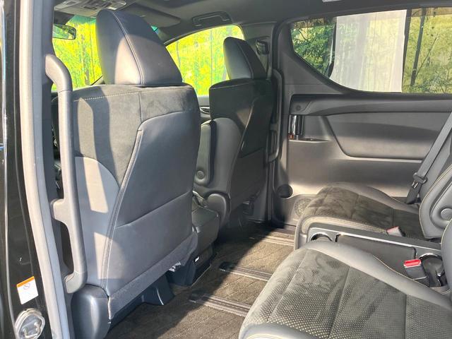 アルファード 2.5S タイプゴールド サンルーフ モデリスタエアロ 両側電動ドア 純正9型ディスプレイオーディオ 後席モニター バックカメラ 衝突軽減装置 100V電源 レーダークルーズ 電動リアゲート LEDヘッド ビルトインETC(65枚目)