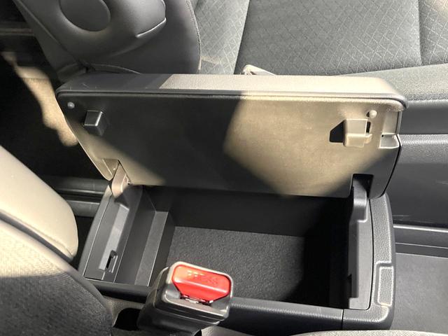 ヴォクシー ハイブリッドS-G 純正10.5型ディスプレイオーディオ 両側電動ドア バックカメラ 衝突被害軽減システム レーダークルーズ 禁煙車 コーナーセンサー スマートキー LEDヘッド ETC2.0 オートハイビーム(72枚目)