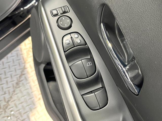 キックス X 純正SDナビ 全周囲カメラ 衝突被害軽減システム レーダークルーズ 禁煙車 デジタルインナーミラー ドラレコ スマートキー LEDヘッド ビルトインETC オートライト オートエアコン(49枚目)