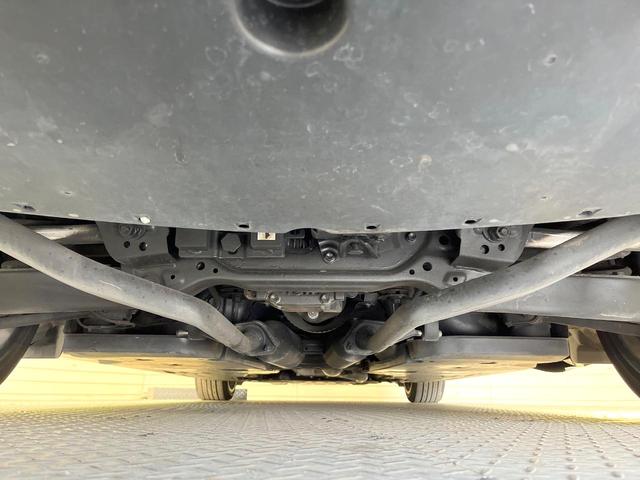 クラウンハイブリッド ＲＳアドバンス　メーカーＳＤナビ　バックカメラ　衝突被害軽減システム　１００Ｖ電源　レーダークルーズ　禁煙車　前席シートエアコン　パドルシフト　ドラレコ　スマートキー　ＬＥＤヘッド　ＥＴＣ２．０　オートハイビーム（19枚目）