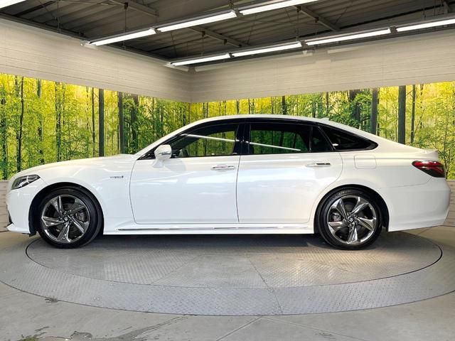 クラウンハイブリッド ＲＳアドバンス　メーカーＳＤナビ　バックカメラ　衝突被害軽減システム　１００Ｖ電源　レーダークルーズ　禁煙車　前席シートエアコン　パドルシフト　ドラレコ　スマートキー　ＬＥＤヘッド　ＥＴＣ２．０　オートハイビーム（26枚目）