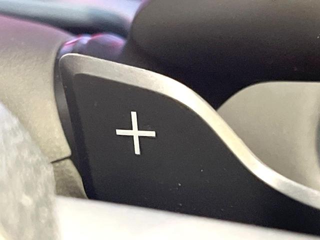 クラウンハイブリッド ＲＳアドバンス　メーカーＳＤナビ　バックカメラ　衝突被害軽減システム　１００Ｖ電源　レーダークルーズ　禁煙車　前席シートエアコン　パドルシフト　ドラレコ　スマートキー　ＬＥＤヘッド　ＥＴＣ２．０　オートハイビーム（36枚目）