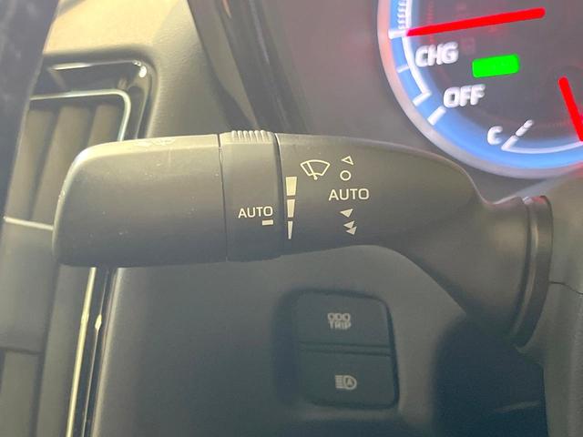 クラウンハイブリッド ＲＳアドバンス　メーカーＳＤナビ　バックカメラ　衝突被害軽減システム　１００Ｖ電源　レーダークルーズ　禁煙車　前席シートエアコン　パドルシフト　ドラレコ　スマートキー　ＬＥＤヘッド　ＥＴＣ２．０　オートハイビーム（51枚目）