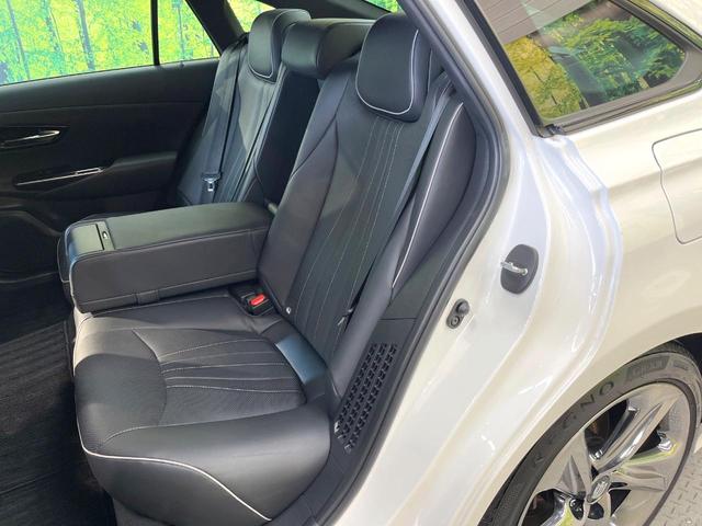 クラウンハイブリッド ＲＳアドバンス　メーカーＳＤナビ　バックカメラ　衝突被害軽減システム　１００Ｖ電源　レーダークルーズ　禁煙車　前席シートエアコン　パドルシフト　ドラレコ　スマートキー　ＬＥＤヘッド　ＥＴＣ２．０　オートハイビーム（60枚目）