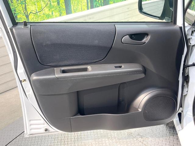 ステラ カスタムR 禁煙車 HIDヘッドランプ ETC 純正14インチアルミ CDオーディオ ファブリックシート 電動格納ミラー パワーウィンドウ パワーステアリング プライバシーガラス(40枚目)