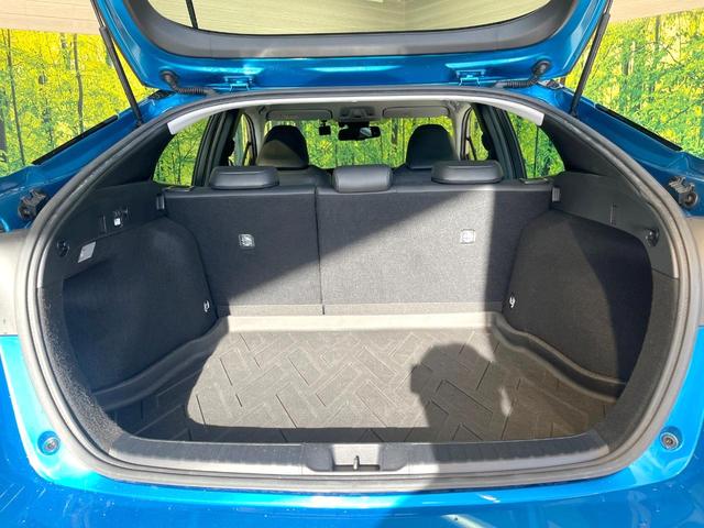 プリウス Aプレミアム 純正9型SDナビ 本革シート バックカメラ 衝突被害軽減システム 100V電源 レーダークルーズ 前席シートエアコン パワーシート ドラレコ コーナーセンサー スマートキー LEDヘッド ETC(67枚目)