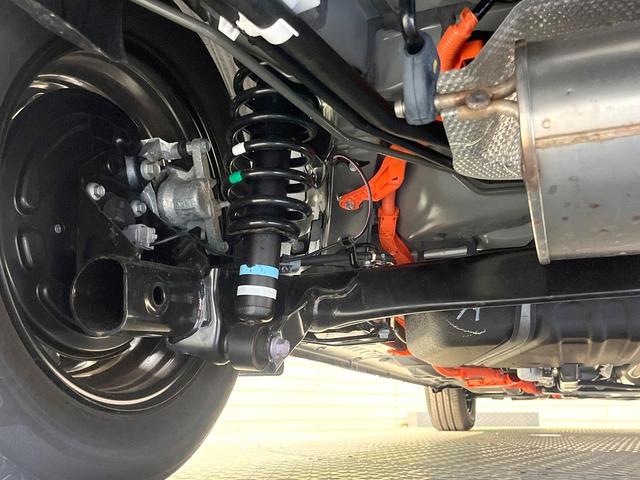 シエンタ ハイブリッドＧ　登録済未使用車　両側電動ドア　全周囲カメラ　衝突被害軽減システム　レーダークルーズ　コーナーセンサー　スマートキー　ＬＥＤヘッド　ビルトインＥＴＣ　オートハイビーム　車線逸脱警報　オートライト（23枚目）