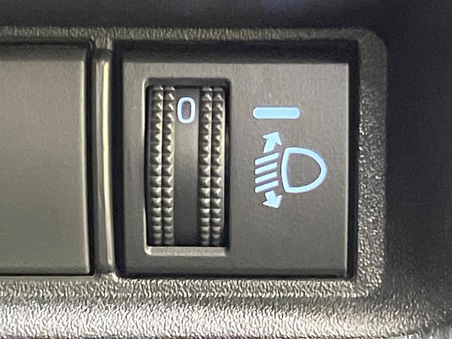 シエンタ ハイブリッドＧ　登録済未使用車　両側電動ドア　全周囲カメラ　衝突被害軽減システム　レーダークルーズ　コーナーセンサー　スマートキー　ＬＥＤヘッド　ビルトインＥＴＣ　オートハイビーム　車線逸脱警報　オートライト（65枚目）