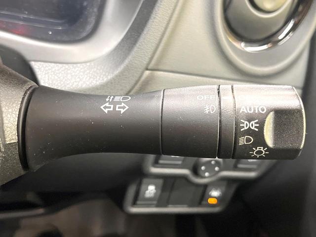 ノート e-パワー メダリスト SDナビ 衝突被害軽減システム 禁煙車 ハーフレザーシート ドラレコ スマートキー LEDヘッド 車線逸脱警報 オートライト オートエアコン 純正15インチアルミ CD DVD再生 地デジ(39枚目)