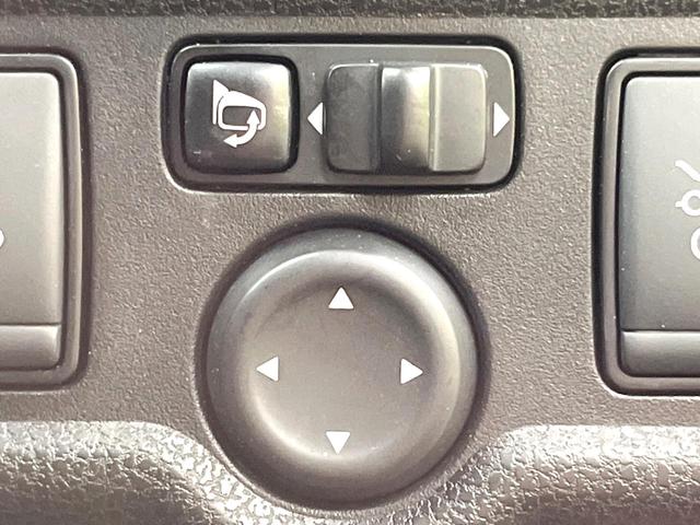 ノート e-パワー メダリスト SDナビ 衝突被害軽減システム 禁煙車 ハーフレザーシート ドラレコ スマートキー LEDヘッド 車線逸脱警報 オートライト オートエアコン 純正15インチアルミ CD DVD再生 地デジ(61枚目)