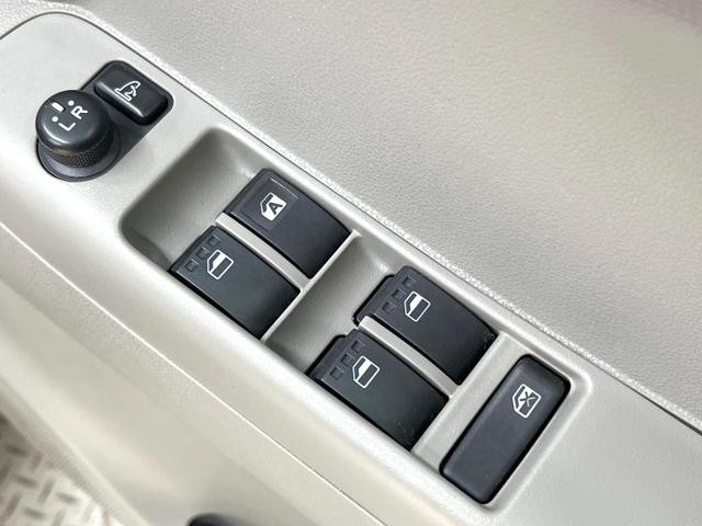 ムーヴコンテ X リミテッド SDナビ 禁煙車 パワーシート スマートキー オートエアコン 純正14インチアルミ CD DVD再生 地デジ 盗難防止システム 電動格納ミラー ドアバイザー 衝突安全ボディー パワーウィンドウ(7枚目)