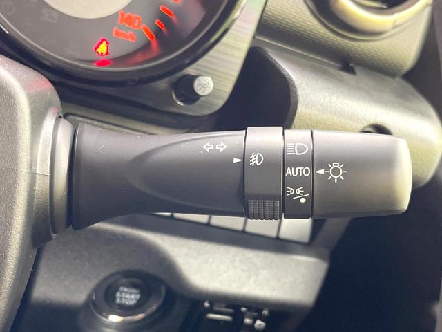 ジムニー XC 4WD ターボ 届出済未使用車 衝突被害軽減システム コーナーセンサー スマートキー LEDヘッド クルコン シートヒーター オートハイビーム オートライト オートエアコン 純正16インチアルミ(49枚目)