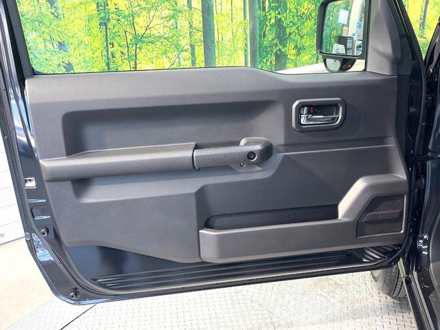 ジムニー XC 4WD ターボ 届出済未使用車 衝突被害軽減システム コーナーセンサー スマートキー LEDヘッド クルコン シートヒーター オートハイビーム オートライト オートエアコン 純正16インチアルミ(56枚目)