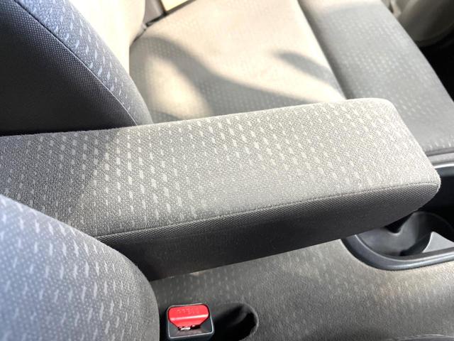 ゼスト D 純正DVDナビ 禁煙車 スマートキー オートエアコン CD 電動格納ミラー 盗難防止システム 衝突安全ボディー ドアバイザー ベンチシート パワーウィンドウ(7枚目)