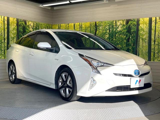 プリウス Aプレミアム ツーリングセレクション 純正SDナビ バックカメラ 衝突被害軽減システム レーダークルーズ レザーシート パワーシート コーナーセンサー スマートキー LEDヘッド ビルトインETC パークアシスト オートエアコン(16枚目)