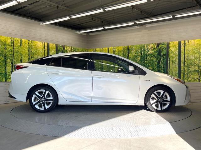 プリウス Aプレミアム ツーリングセレクション 純正SDナビ バックカメラ 衝突被害軽減システム レーダークルーズ レザーシート パワーシート コーナーセンサー スマートキー LEDヘッド ビルトインETC パークアシスト オートエアコン(24枚目)