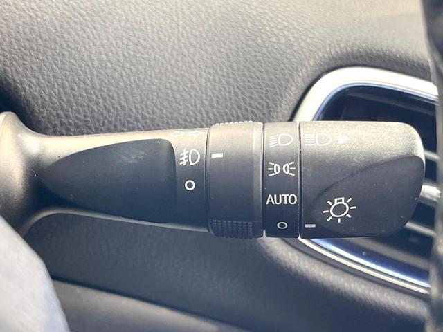 プリウス Aプレミアム ツーリングセレクション 純正SDナビ バックカメラ 衝突被害軽減システム レーダークルーズ レザーシート パワーシート コーナーセンサー スマートキー LEDヘッド ビルトインETC パークアシスト オートエアコン(66枚目)