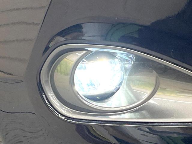 ハリアー プレミアム スタイルモーヴ 純正SDナビ バックカメラ 衝突軽減装置 禁煙車 電動リアゲート ハーフレザーシート シートヒーター ドラレコ コーナーセンサー スマートキー LEDヘッド ETC クルコン オートハイビーム(30枚目)