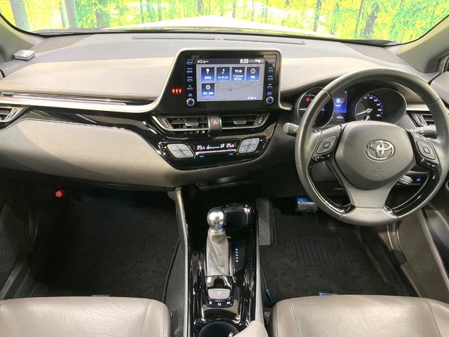 C-HR G 純正8型ディスプレイオーディオ バックカメラ 衝突軽減装置 レーダークルーズ 禁煙車 ハーフレザーシート シートヒーター ドラレコ スマートキー LEDヘッド ビルトインETC オートハイビーム(2枚目)
