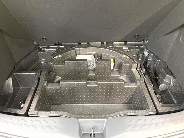 C-HR G 純正8型ディスプレイオーディオ バックカメラ 衝突軽減装置 レーダークルーズ 禁煙車 ハーフレザーシート シートヒーター ドラレコ スマートキー LEDヘッド ビルトインETC オートハイビーム(72枚目)