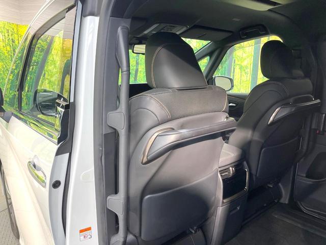 アルファード Z 純正14型DA 13.2型後席モニター 両側電動ドア 全周囲カメラ 衝突軽減装置 100V電源 レーダークルーズ 禁煙車 電動リアゲート レザーシート 前席シートエアコン リアシートエアコン(70枚目)