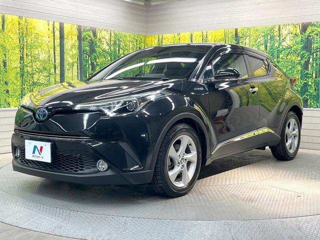 C-HR S 純正9型SDナビ バックカメラ 衝突被害軽減システム レーダークルーズ 禁煙車 スマートキー LEDヘッド ビルトインETC オートハイビーム 車線逸脱警報 オートライト デュアルエアコン(24枚目)