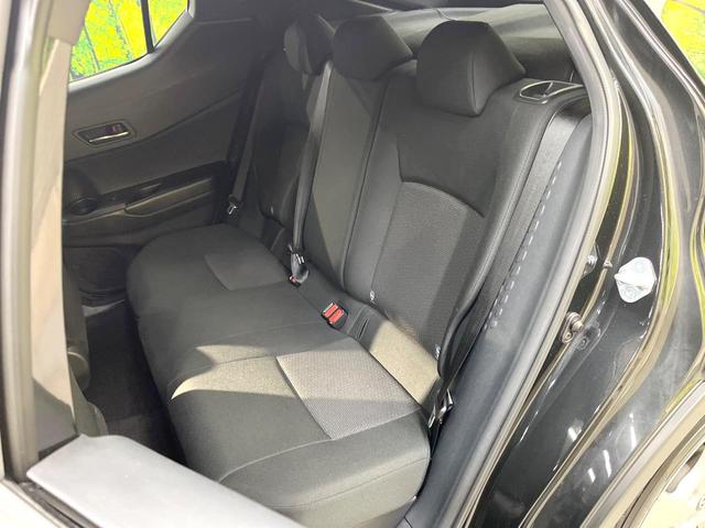 C-HR S 純正9型SDナビ バックカメラ 衝突被害軽減システム レーダークルーズ 禁煙車 スマートキー LEDヘッド ビルトインETC オートハイビーム 車線逸脱警報 オートライト デュアルエアコン(58枚目)