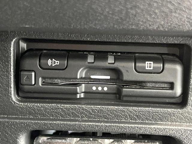 ノート Ｓ　全周囲カメラ　衝突被害軽減システム　禁煙車　コーナーセンサー　スマートキー　ＬＥＤヘッド　ビルトインＥＴＣ　オートハイビーム　車線逸脱警報　オートライト　オートエアコン　ＣＤ　ＬＥＤフォグ（6枚目）