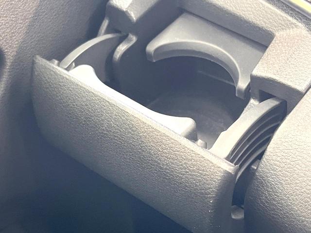 ノート Ｓ　全周囲カメラ　衝突被害軽減システム　禁煙車　コーナーセンサー　スマートキー　ＬＥＤヘッド　ビルトインＥＴＣ　オートハイビーム　車線逸脱警報　オートライト　オートエアコン　ＣＤ　ＬＥＤフォグ（51枚目）