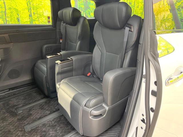 アルファード Z ガラスルーフ 両側電動ドア 後席モニター 全周囲カメラ 衝突被害軽減システム 100V電源 レーダークルーズ 禁煙車 電動リアゲート レザーシート ドラレコ コーナーセンサー スマートキー(43枚目)