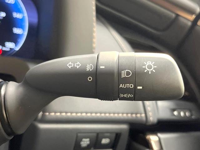 アルファード Z ガラスルーフ 両側電動ドア 後席モニター 全周囲カメラ 衝突被害軽減システム 100V電源 レーダークルーズ 禁煙車 電動リアゲート レザーシート ドラレコ コーナーセンサー スマートキー(70枚目)