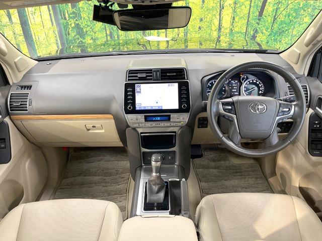 ランドクルーザープラド TX Lパッケージ マットブラックエディション 4WD サンルーフ 全周囲カメラ 衝突被害軽減システム レーダークルーズ 禁煙車 レザーシート 全席シートヒーター コーナーセンサー スマートキー LEDヘッド ETC2.0 オートハイビーム(2枚目)