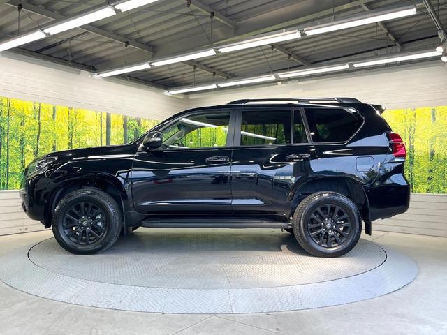 ランドクルーザープラド TX Lパッケージ マットブラックエディション 4WD サンルーフ 全周囲カメラ 衝突被害軽減システム レーダークルーズ 禁煙車 レザーシート 全席シートヒーター コーナーセンサー スマートキー LEDヘッド ETC2.0 オートハイビーム(26枚目)
