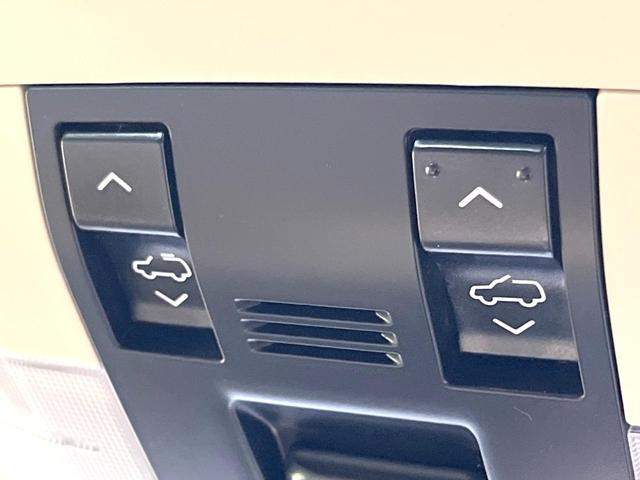 ランドクルーザープラド TX Lパッケージ マットブラックエディション 4WD サンルーフ 全周囲カメラ 衝突被害軽減システム レーダークルーズ 禁煙車 レザーシート 全席シートヒーター コーナーセンサー スマートキー LEDヘッド ETC2.0 オートハイビーム(37枚目)