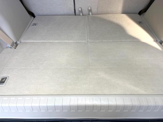 ランドクルーザープラド TX Lパッケージ マットブラックエディション 4WD サンルーフ 全周囲カメラ 衝突被害軽減システム レーダークルーズ 禁煙車 レザーシート 全席シートヒーター コーナーセンサー スマートキー LEDヘッド ETC2.0 オートハイビーム(60枚目)