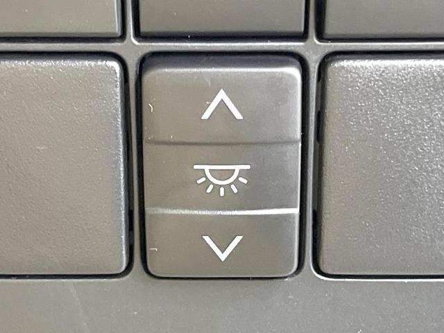 ランドクルーザープラド TX Lパッケージ マットブラックエディション 4WD サンルーフ 全周囲カメラ 衝突被害軽減システム レーダークルーズ 禁煙車 レザーシート 全席シートヒーター コーナーセンサー スマートキー LEDヘッド ETC2.0 オートハイビーム(75枚目)