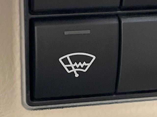 ランドクルーザープラド TX Lパッケージ マットブラックエディション 4WD サンルーフ 全周囲カメラ 衝突被害軽減システム レーダークルーズ 禁煙車 レザーシート 全席シートヒーター コーナーセンサー スマートキー LEDヘッド ETC2.0 オートハイビーム(76枚目)