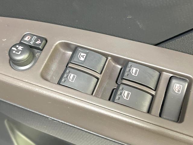 ルーミー X 電動スライドドア 純正SDナビ バックカメラ 衝突被害軽減システム 禁煙車 コーナーセンサー スマートキー ビルトインETC オートハイビーム 車線逸脱警報 オートライト Bluetooth CD(61枚目)